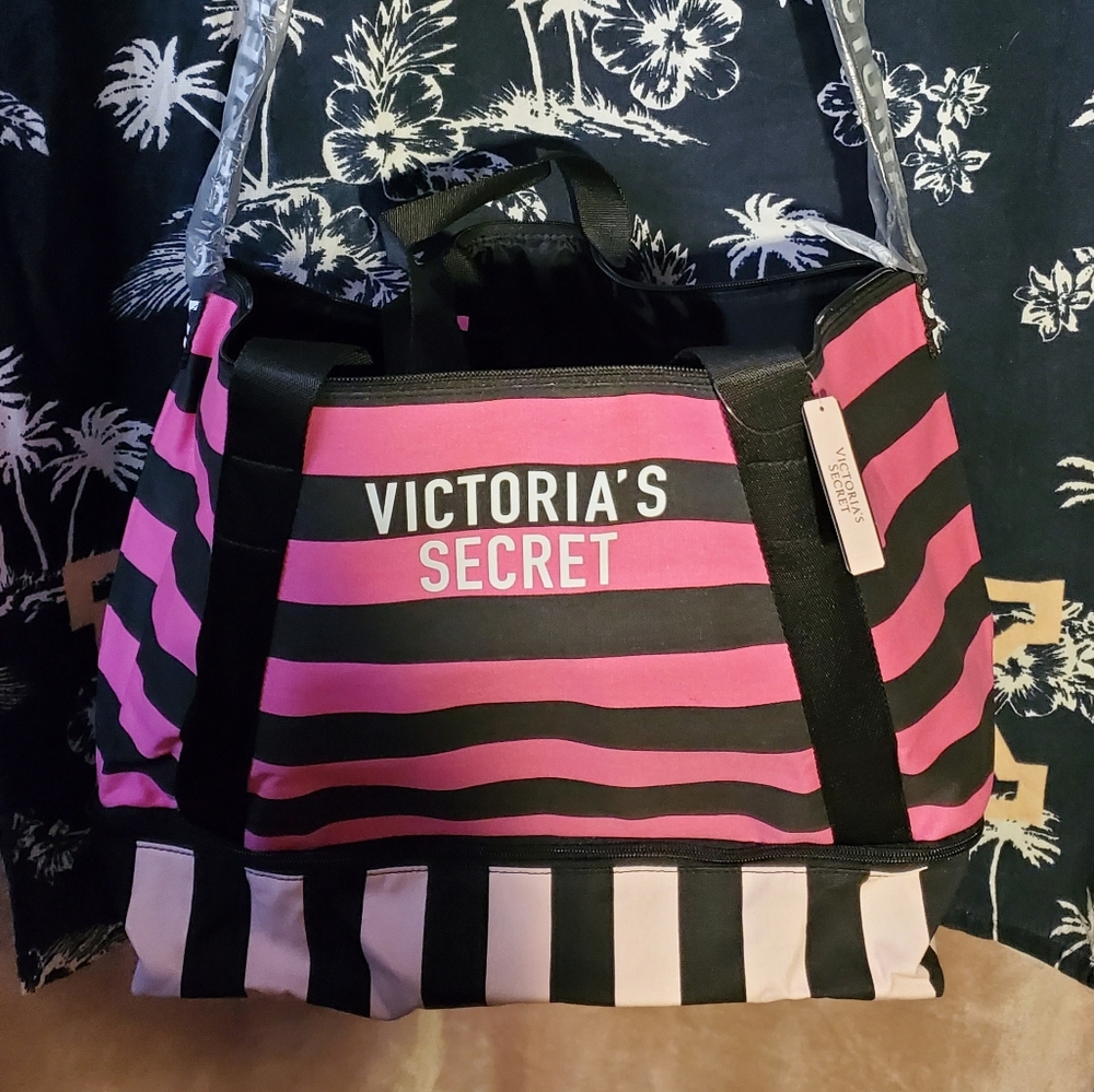 Victoria's Secret Weekend Travel Bag - Picture 11 of 16